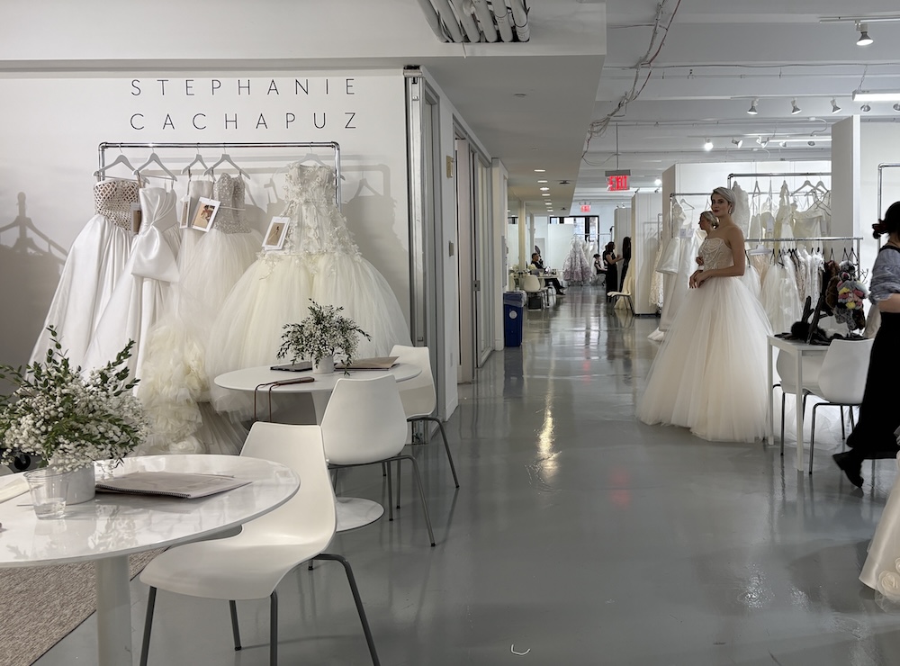 Melange de Blanc at Annex417